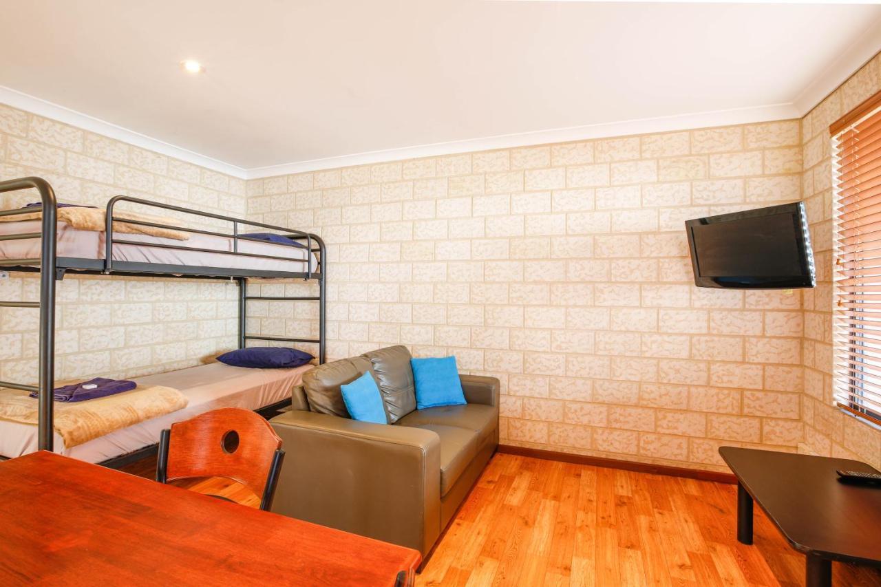 Kalbarri Tudor Holiday Park Ngoại thất bức ảnh