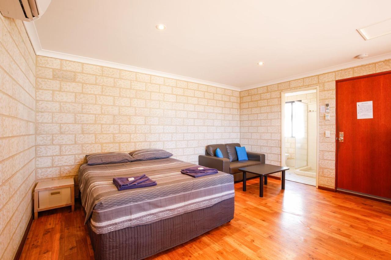 Kalbarri Tudor Holiday Park Ngoại thất bức ảnh
