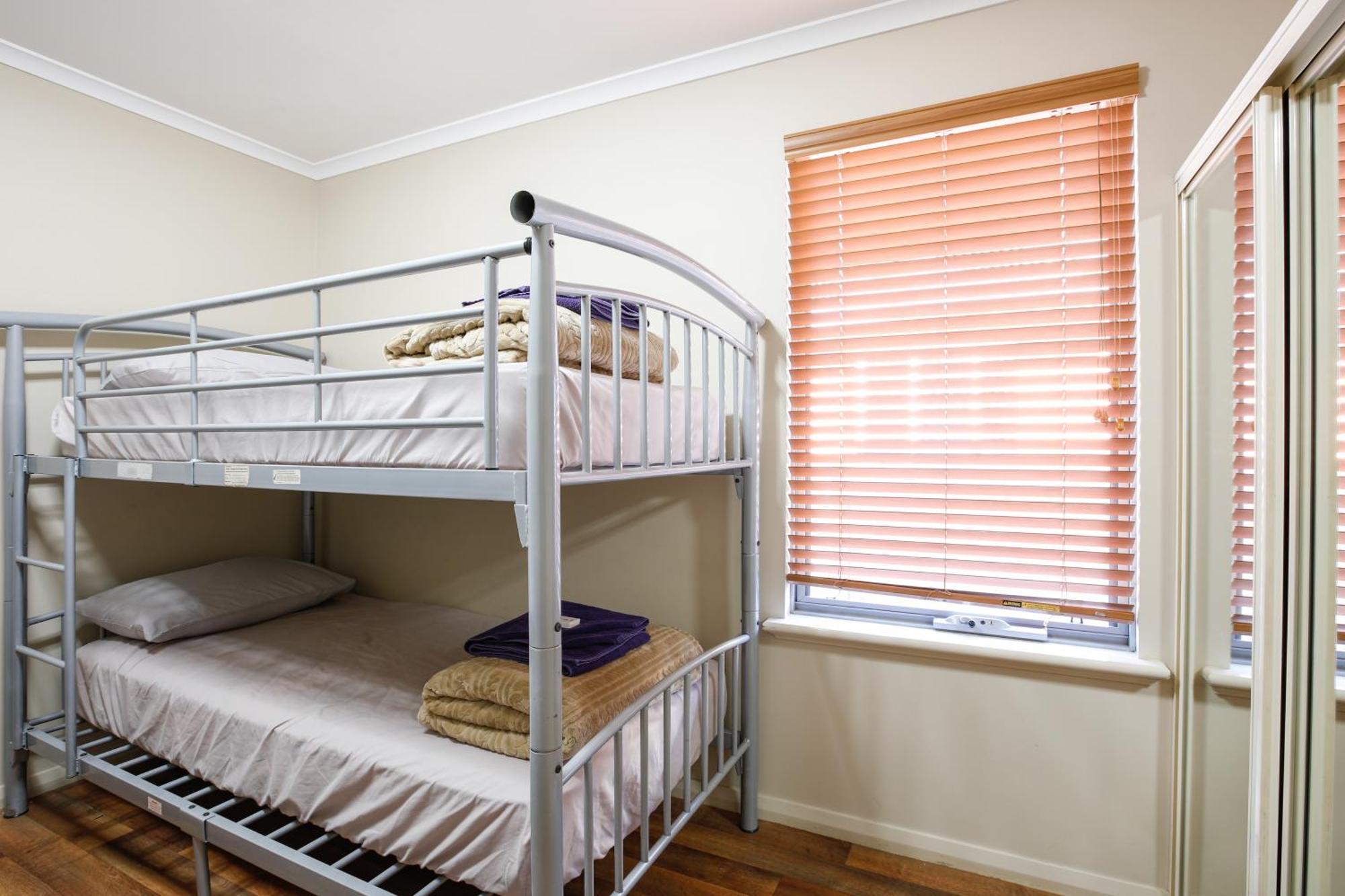 Kalbarri Tudor Holiday Park Ngoại thất bức ảnh